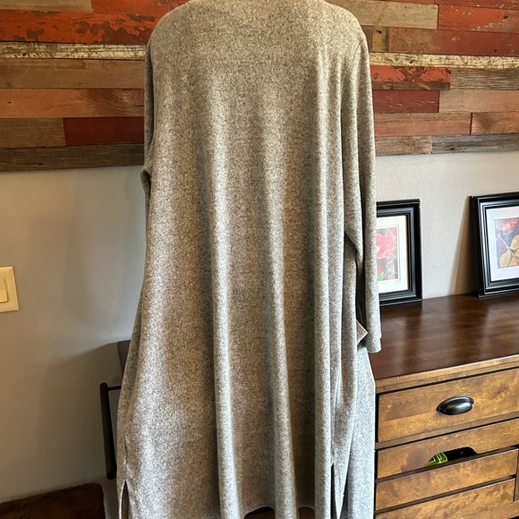 Torrid ultra super soft plush gray cardigan - Picture 2 of 7